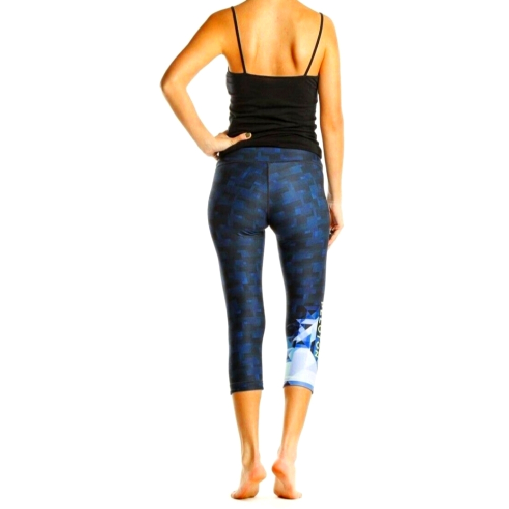 Peloton Bowie High Waist Capri Reversible pyramid sz M - Picture 2 of 16